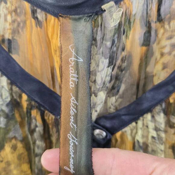 Arrata Silent Journey Shirt Womens Medium Silk Blouse Sheer Yellow Floral Button - Picture 3 of 14